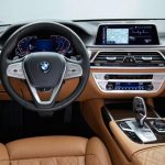 Driving position of the BMW 7 Series 2019 presented in Detroit