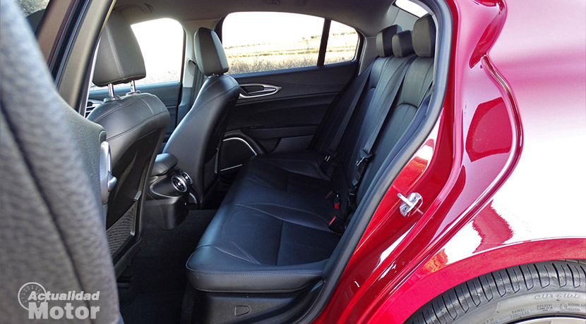 Test Alfa Romeo Giulia space rear seats