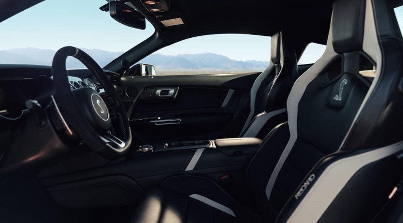  Interior of the Shelby GT500 2019 