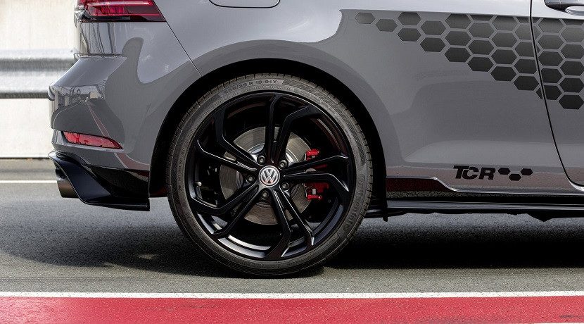 Vinyls and rim of the Volkswagen GTI TCR 2019